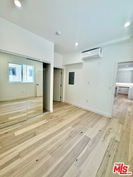 Building Photo - 418 N Orange Grove Ave