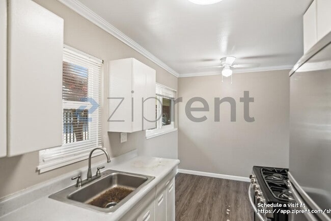 Building Photo - 24035 2nd St