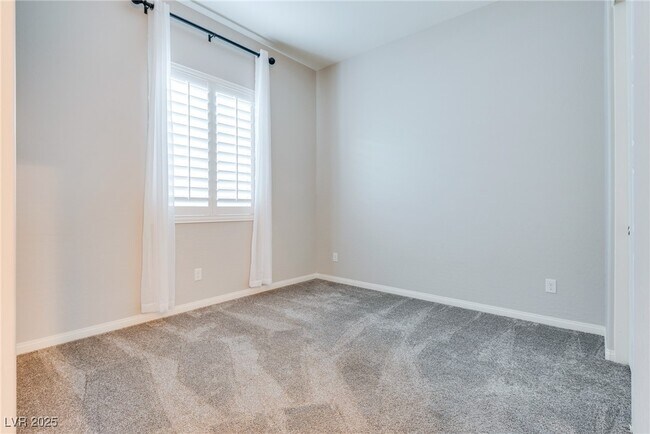 Building Photo - 780 Omaggio Pl