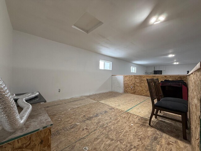 Building Photo - 24211 E Wellesley Ave