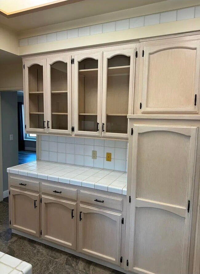 Building Photo - 3005 Summer Creek Ct