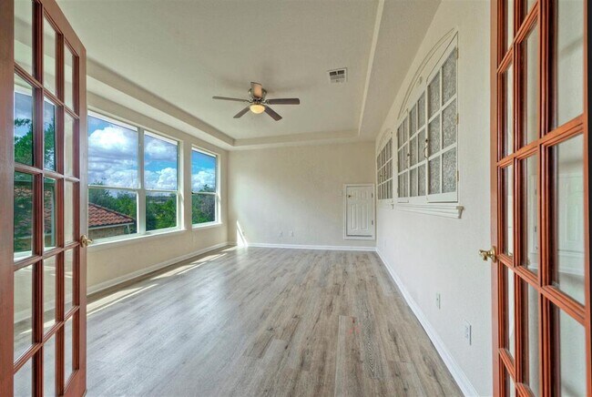 Building Photo - 3912 Coopers Hawk Cove