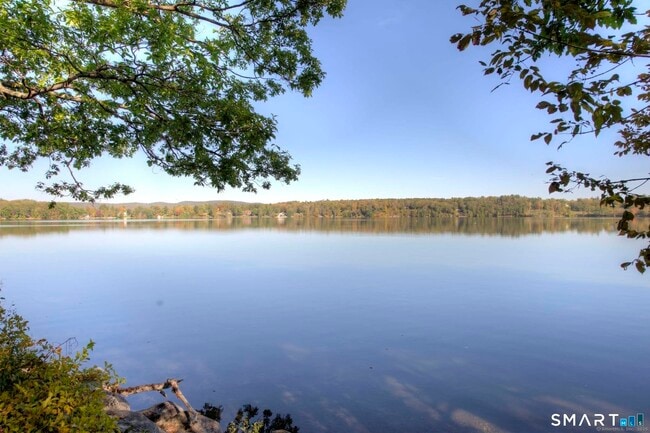 Building Photo - 63 Old Cne Rd