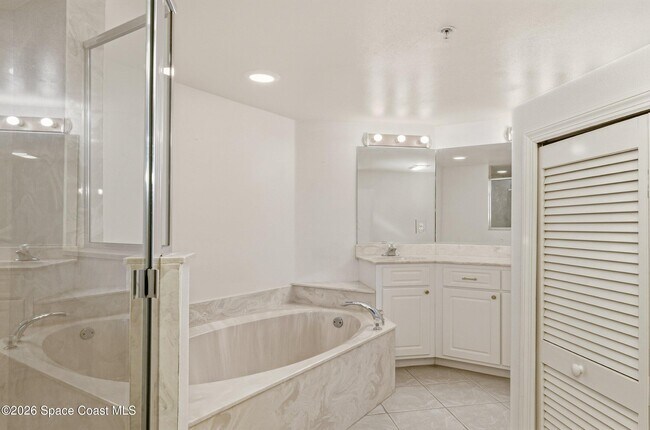 Building Photo - 800 Del Rio Way