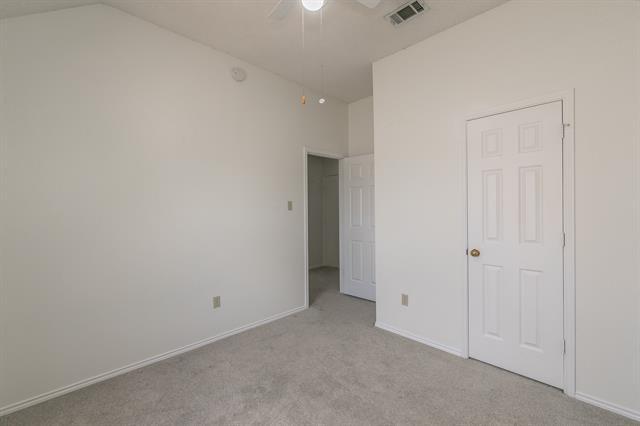 Building Photo - 409 Leisure Ln