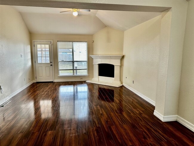 Building Photo - 3718 Winmont Ct