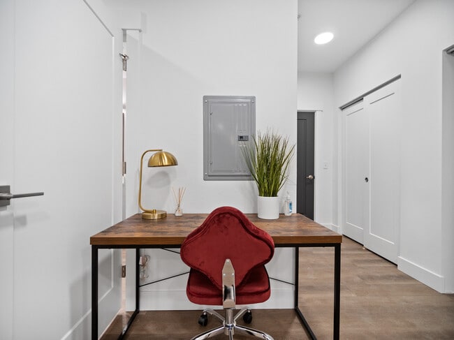 Building Photo - Perrine Court