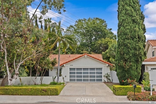 Primary Photo - 15062 Lorenat St