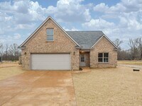 Building Photo - 3 Bed, 2 bath (Built in 2020) in Atoka Tn