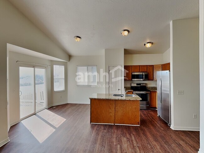Building Photo - 8073 S Madison Nan Dr