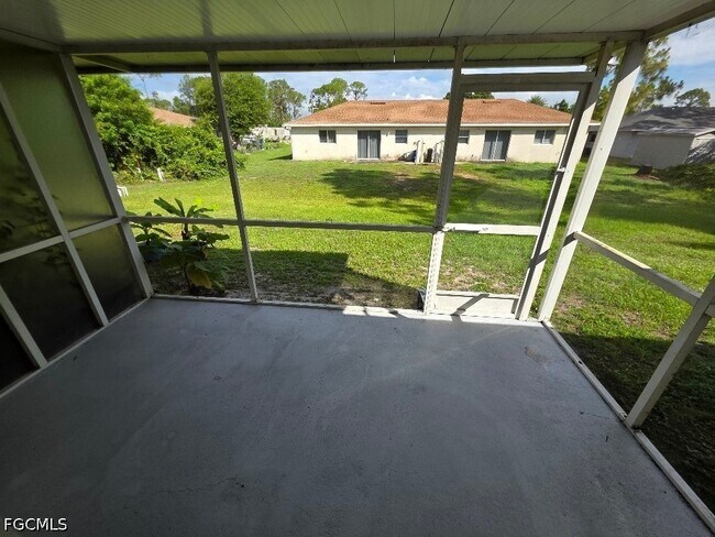 Building Photo - 2408 Joe Ave S