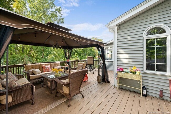 Building Photo - 6 East St