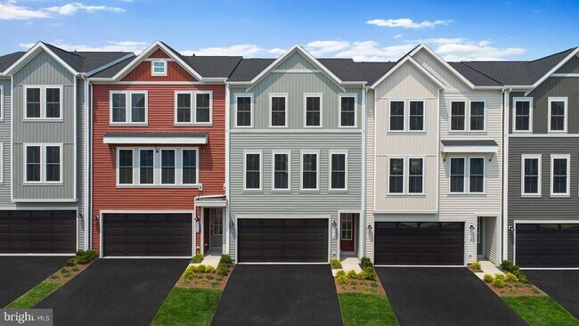 Building Photo - 114 Galaxy Pl