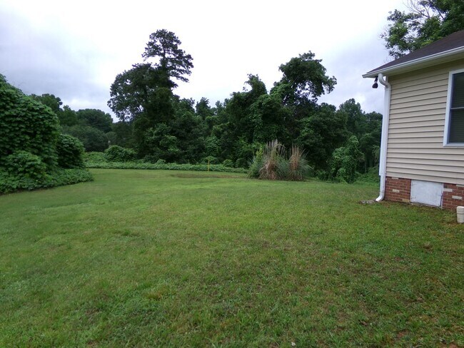 Building Photo - Kernersville Location