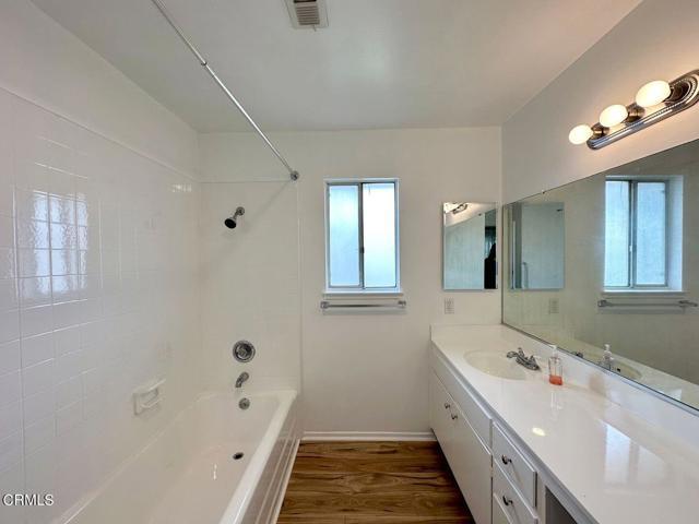 Building Photo - 182 W Alta Green