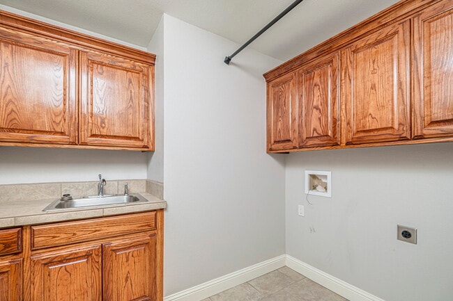 Building Photo - 2903 Savoy Pl