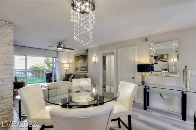 Building Photo - FURNISHED OPTIONAL 2 BEDROOM REMODELED CONDO ON 1ST FLOOR!