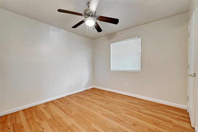 Building Photo - 3312 Plantation Rd