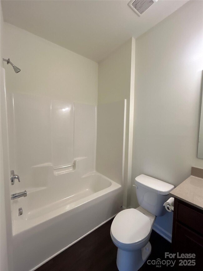 Building Photo - 6091 Starnes Dr