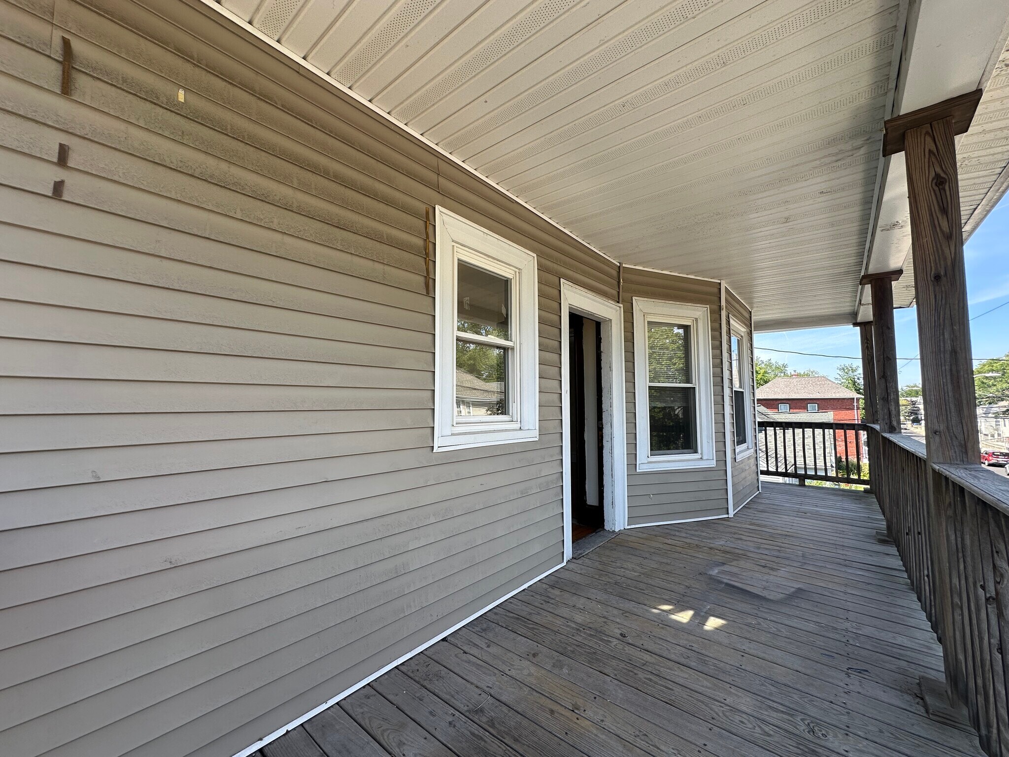 Building Photo - 230 Bay View Ave