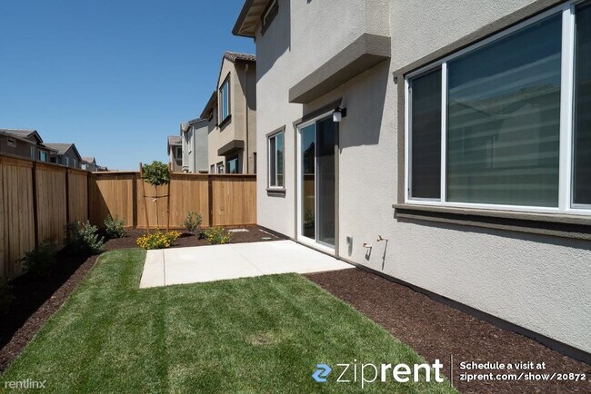 Building Photo - 4 br, 3 bath House - 4449 Tucker Drive, Fo...