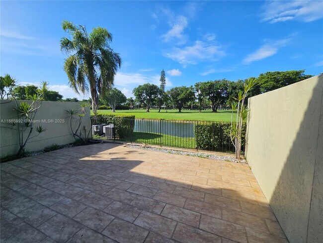 Building Photo - 9944 Costa Del Sol Blvd