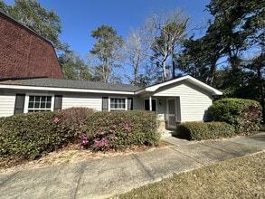 Building Photo - 38 Helmsman Ct