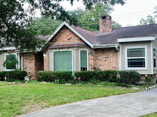 Building Photo - 9317 Lugary Dr