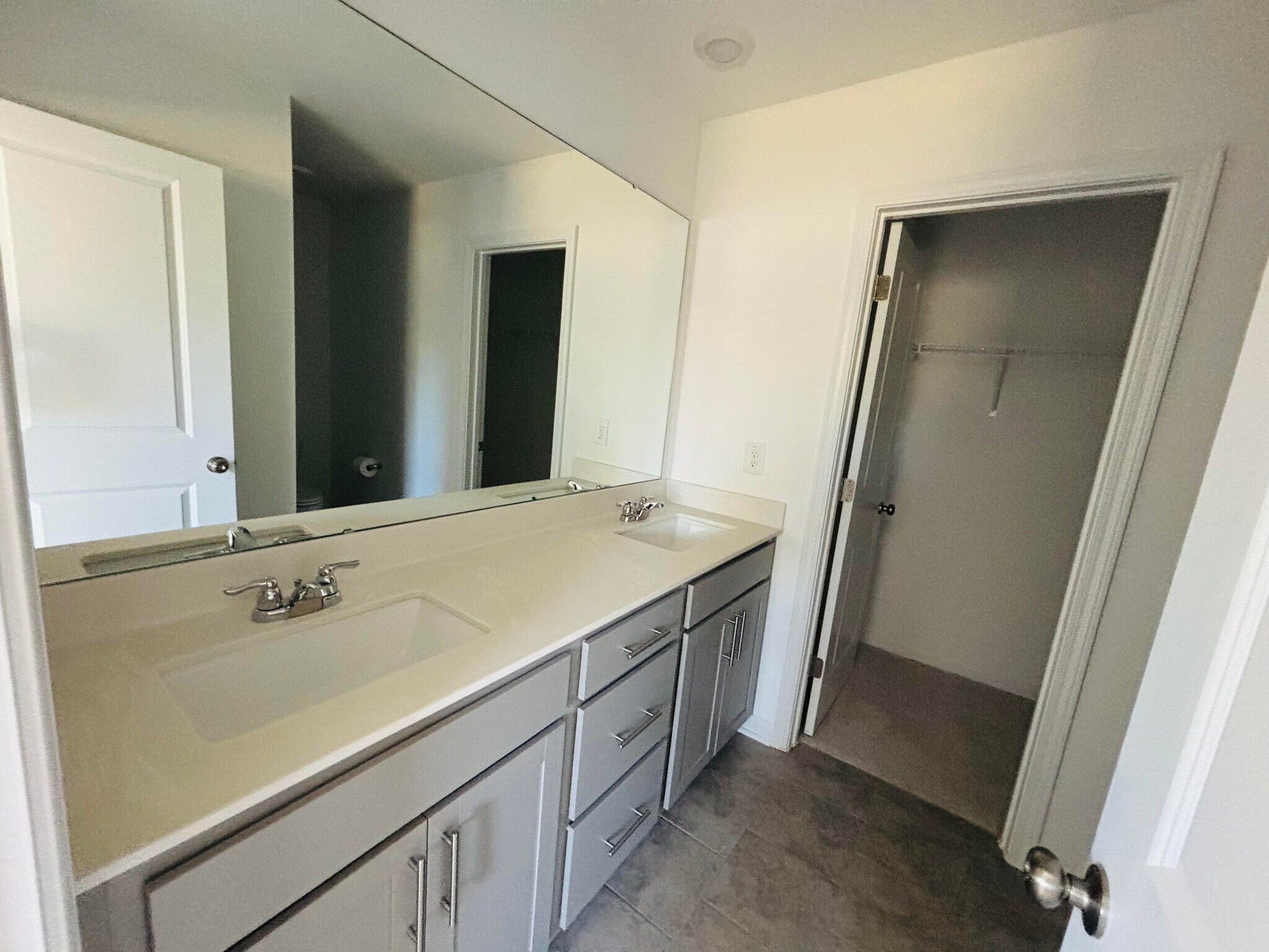 Building Photo - 3308 Gypsum Dr