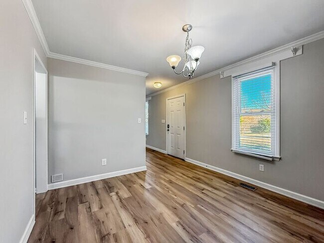 Building Photo - Spacious 3BR 2 BA Home with Wooden Deck in Wake Forest