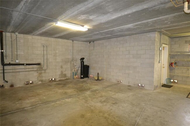 Building Photo - 1670 Citrine Trail