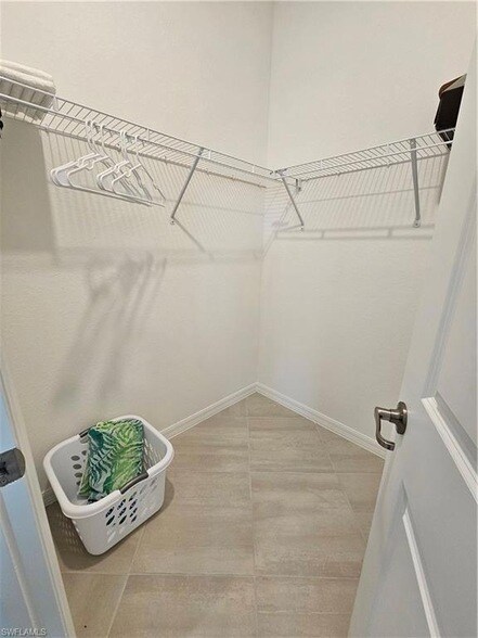 Building Photo - 2437 Orchard St