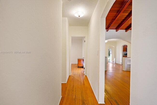 Building Photo - 720 NW 75th St