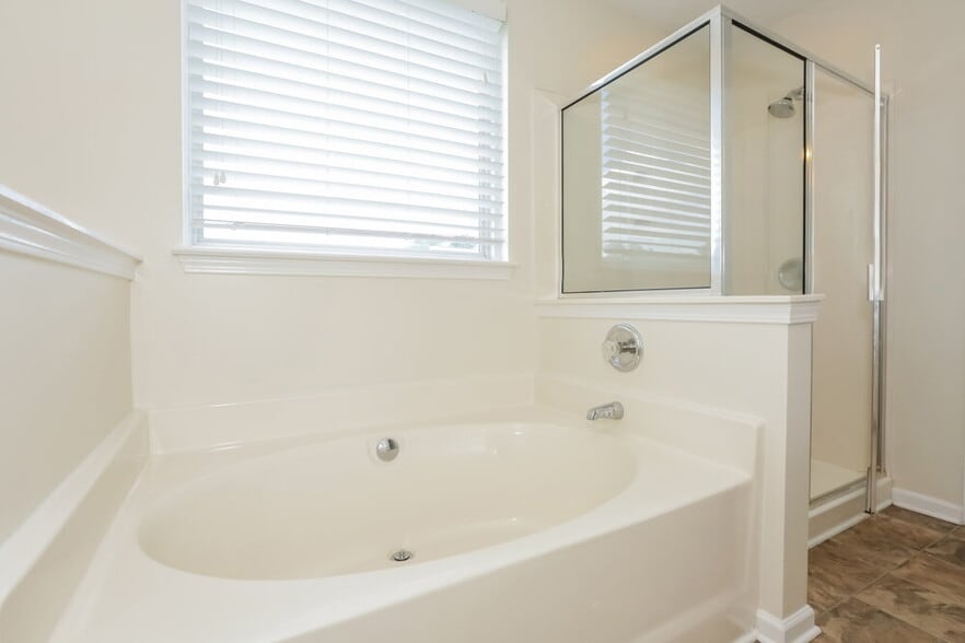 Building Photo - 11925 Misty Pine Ct