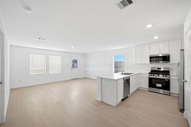 Building Photo - 25585 Rose Creek Dr