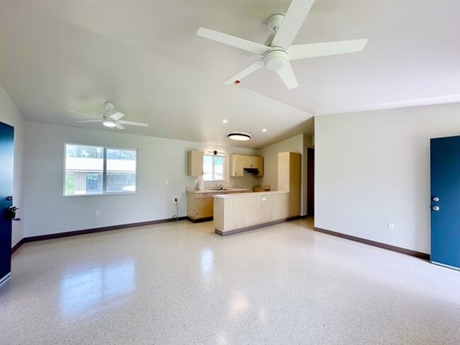 Building Photo - 3br/1ba - Brand-New Rental Home in Ainaloa Subdivision – Available Now!