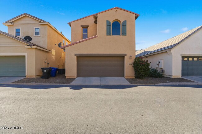 Building Photo - 15391 W Dreyfus St