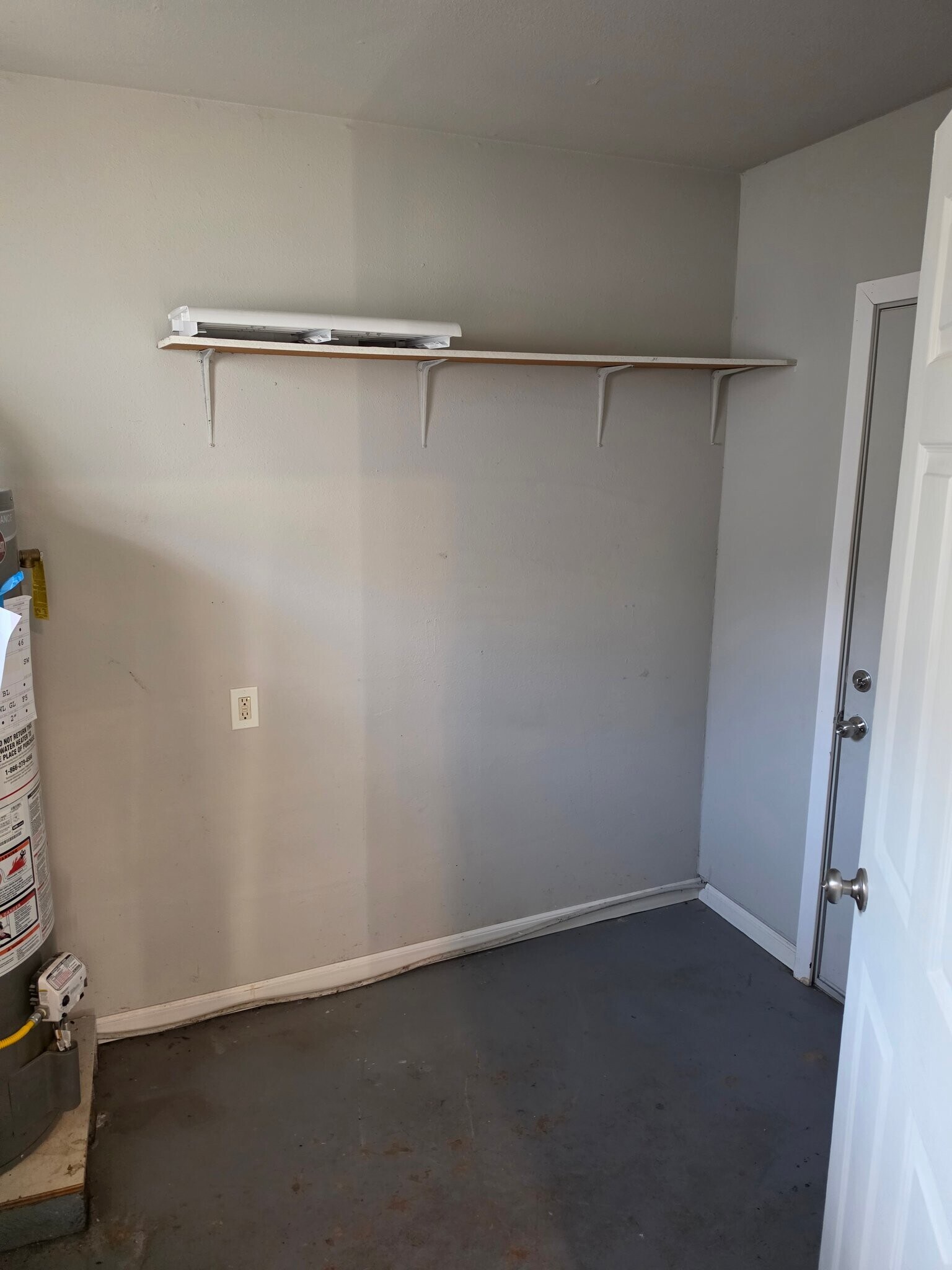Building Photo - 5906 Deer Horn Dr.