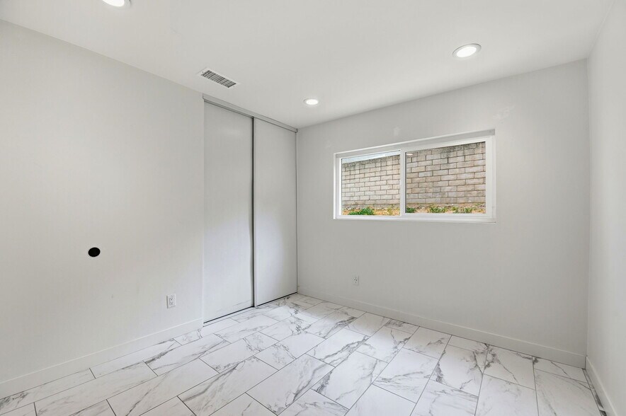Building Photo - 30845 Catarina Dr