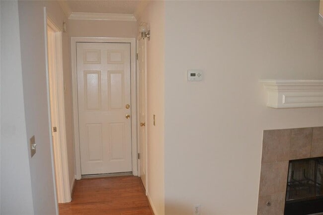 Building Photo - 1717 Jerusalem Dr