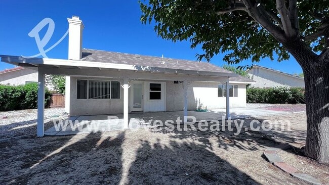 Building Photo - 15095 Laurelwood Pl