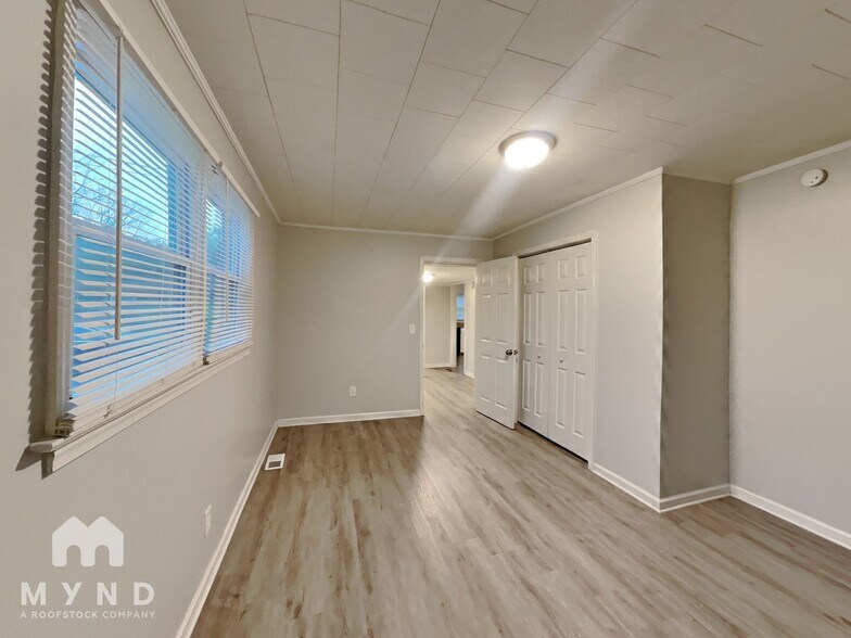 Building Photo - 111 Johnson Dr
