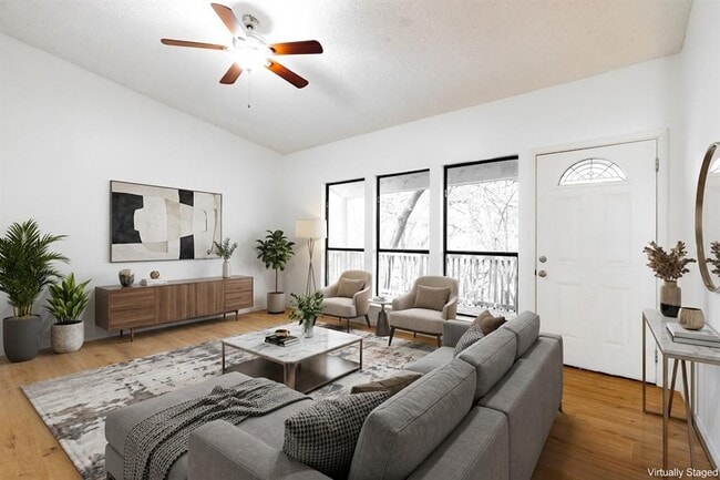 Building Photo - 706 Ramble Ln