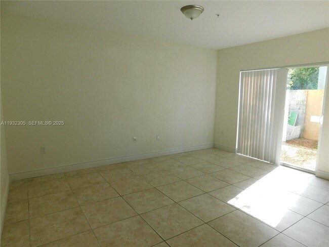 Building Photo - 21485 SW 112th Ave