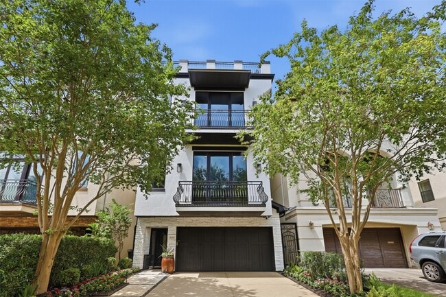 Building Photo - 5330 Fayette St