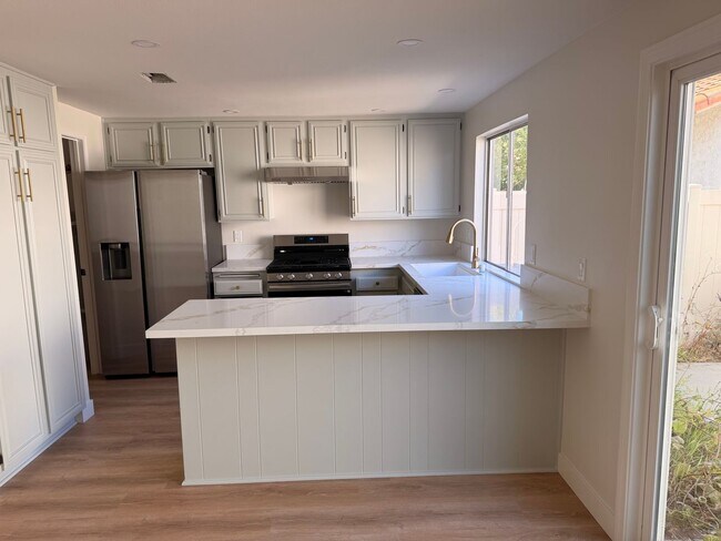 Building Photo - 275 Green Heath Pl