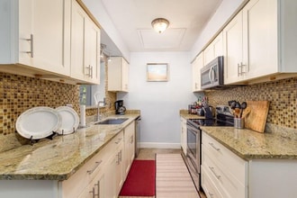 Building Photo - 145 SE 3rd Ave