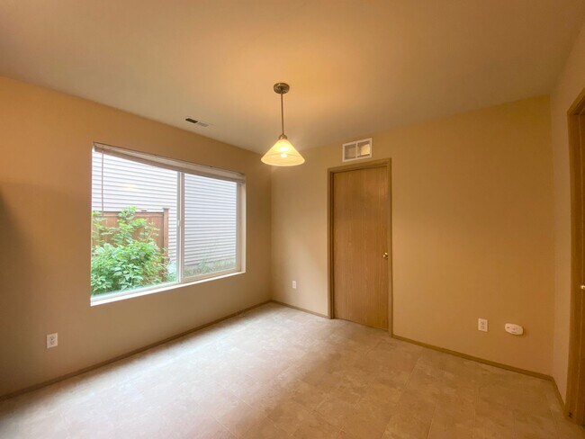 Building Photo - 21367 SE 299th Way