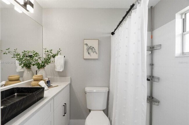 Building Photo - 7332 Mako Dr