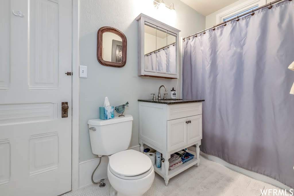 main bathroom - 629 E 200 S
